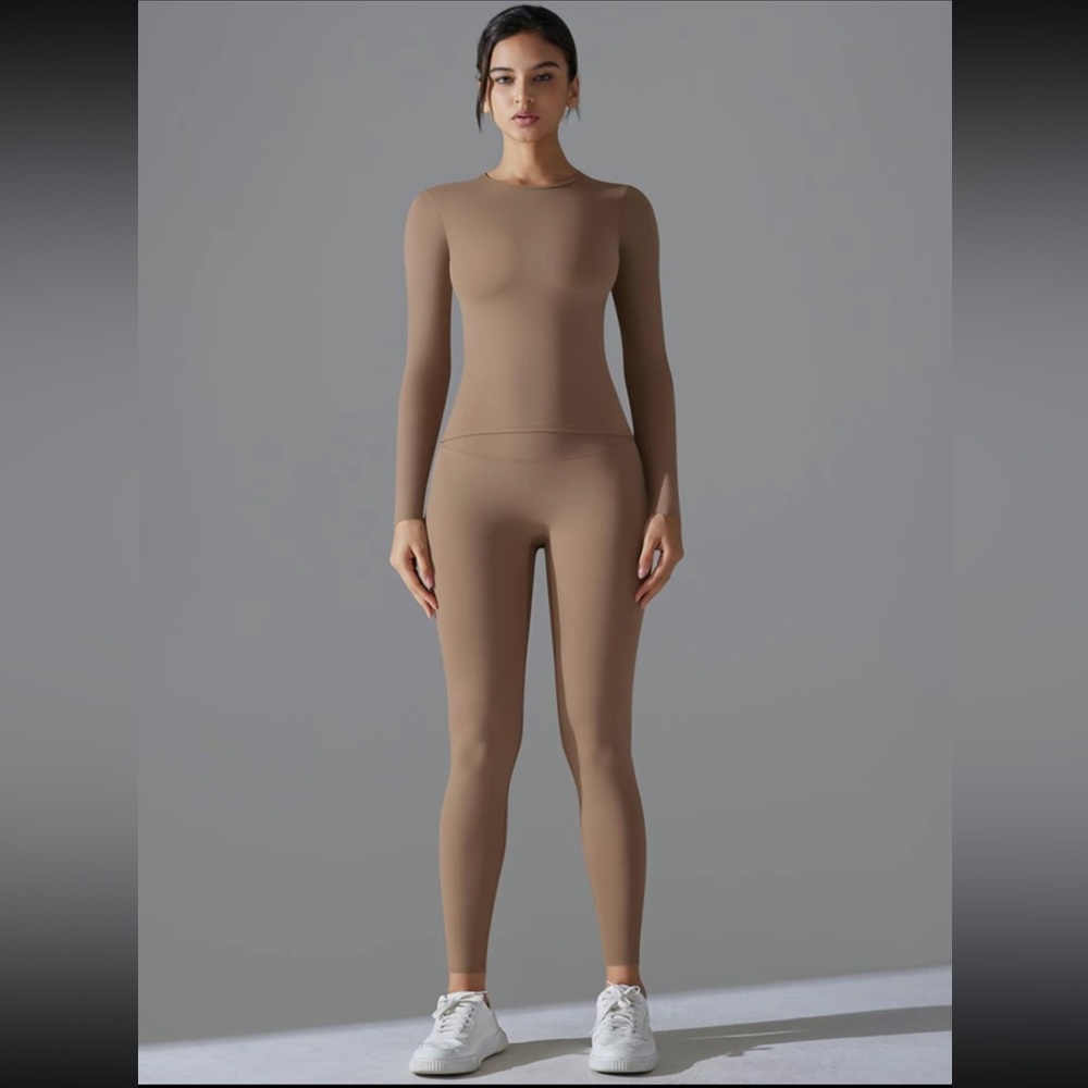 women's two piece athletic set